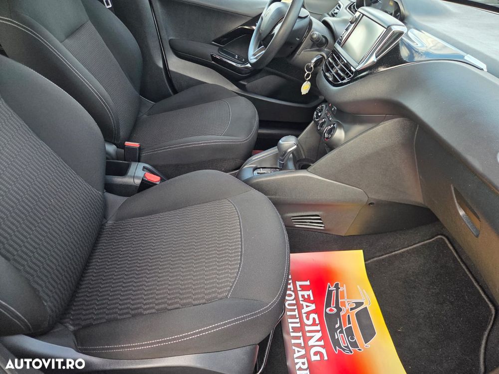 Peugeot 208 PureTech 110 Stop & Start EAT6 Allure - 17