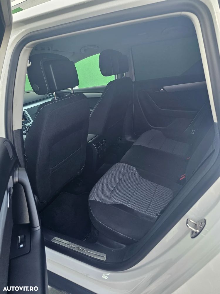 Volkswagen Passat - 21