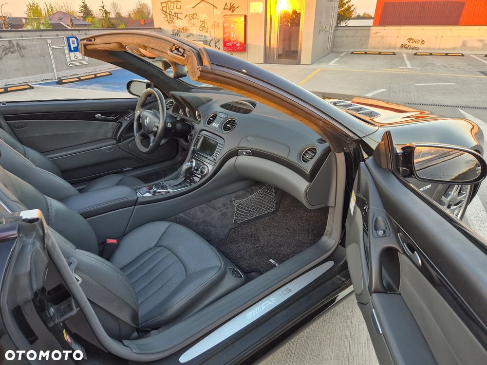 Mercedes-Benz SL - 15