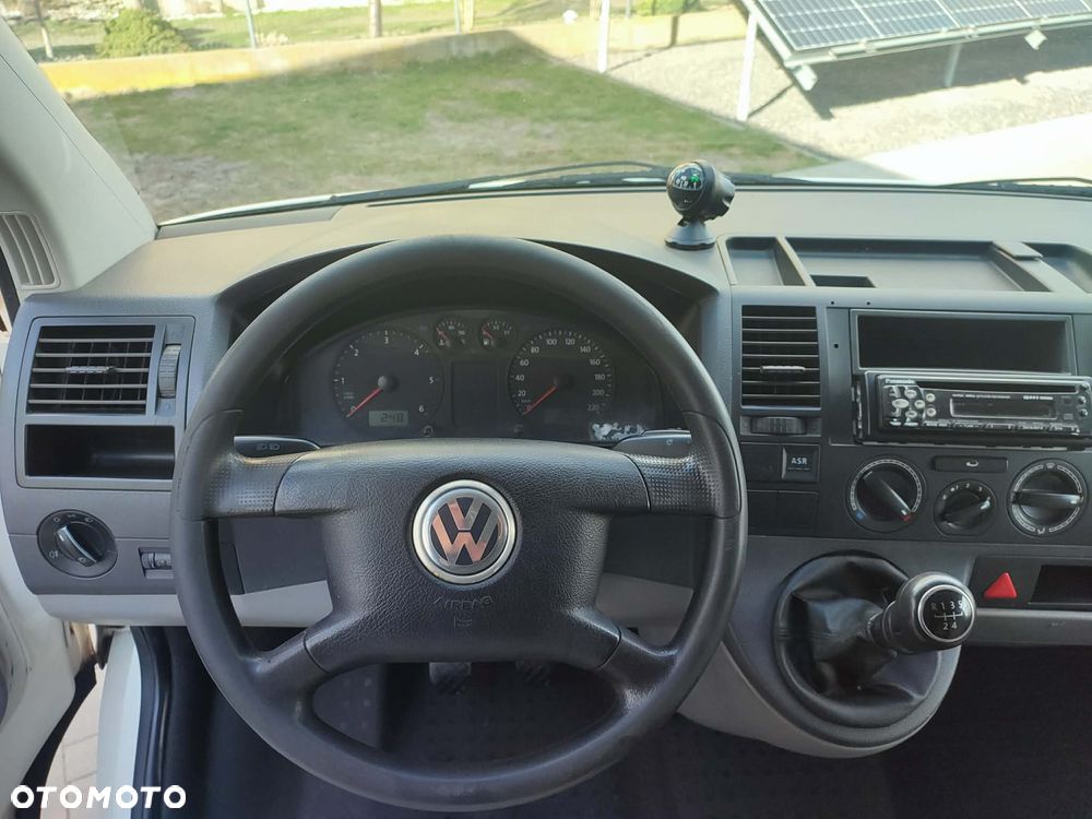 Volkswagen Transporter - 11