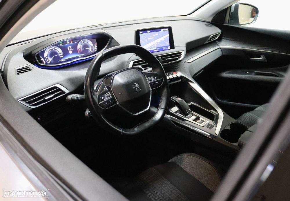 Peugeot 3008 1.6 BlueHDi Style EAT6 - 4