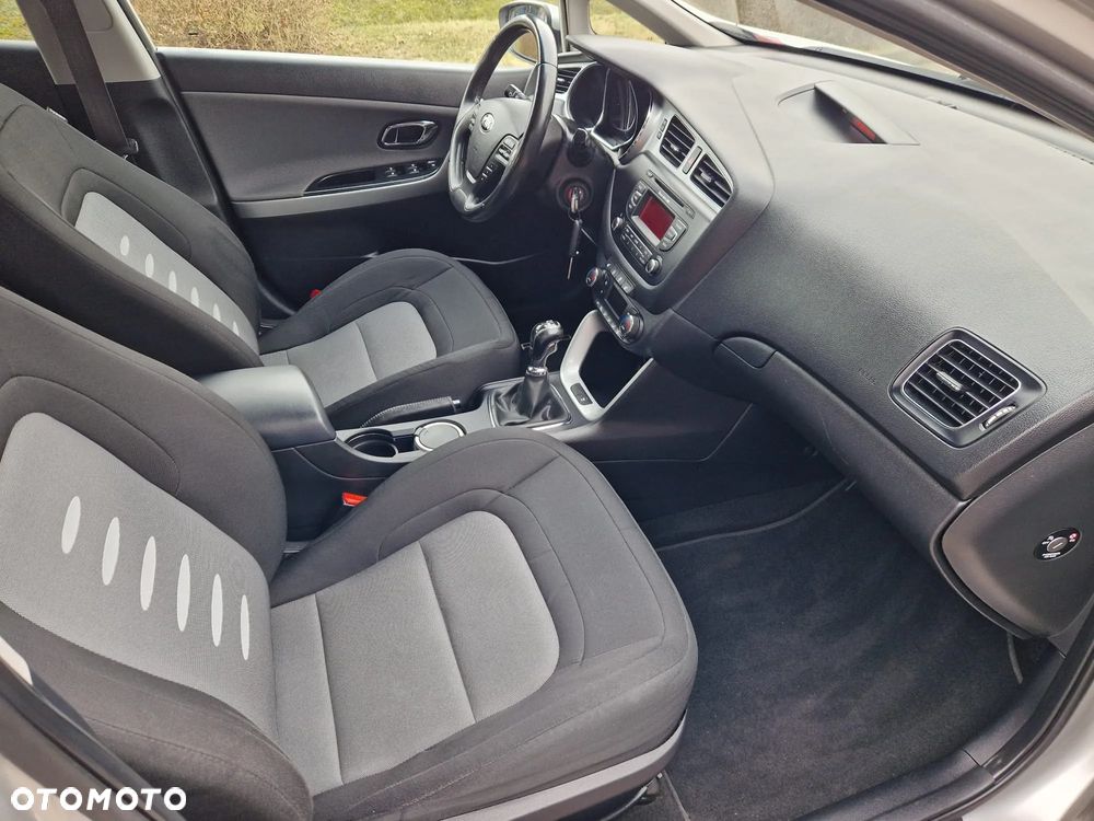 Kia Ceed 1.6 GDI L - 14