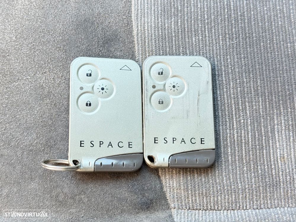 Renault Espace 2.2 dCi Authentique - 28