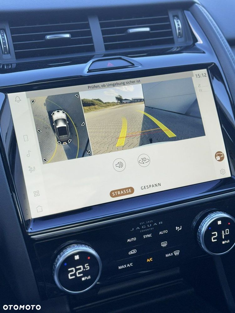 Jaguar E-Pace - 28