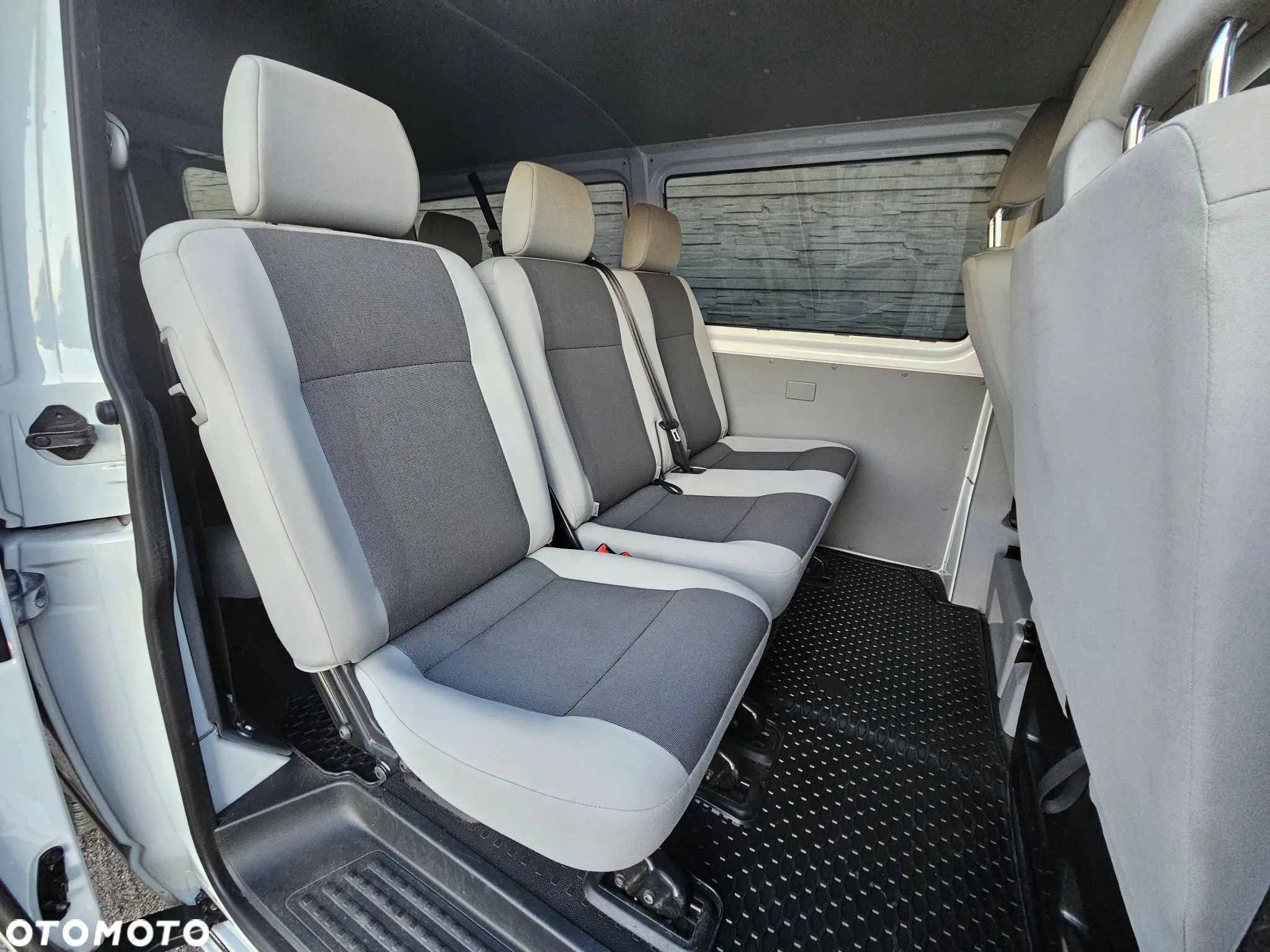 Volkswagen Transporter - 17