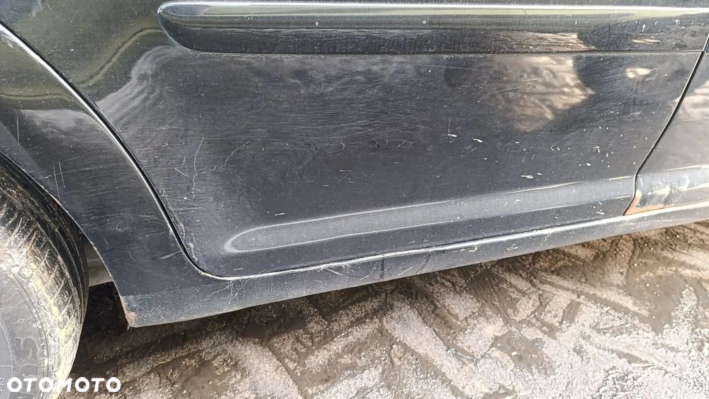 35566 volkswagen touran 2.0 BKD 140 km na części skrzynia GNE lakier LC9Z - 12