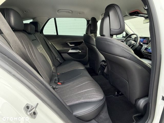 Mercedes-Benz Klasa E 220 d mHEV 4-Matic Avantgarde 9G-Tronic - 11