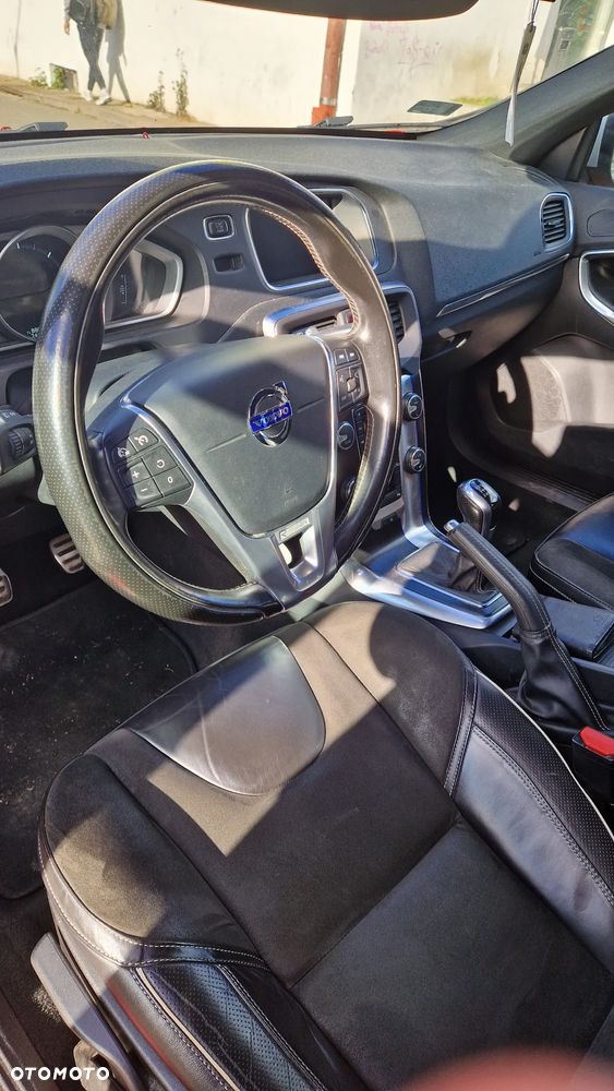 Volvo V40 D3 Drive-E R-Design Kinetic - 10