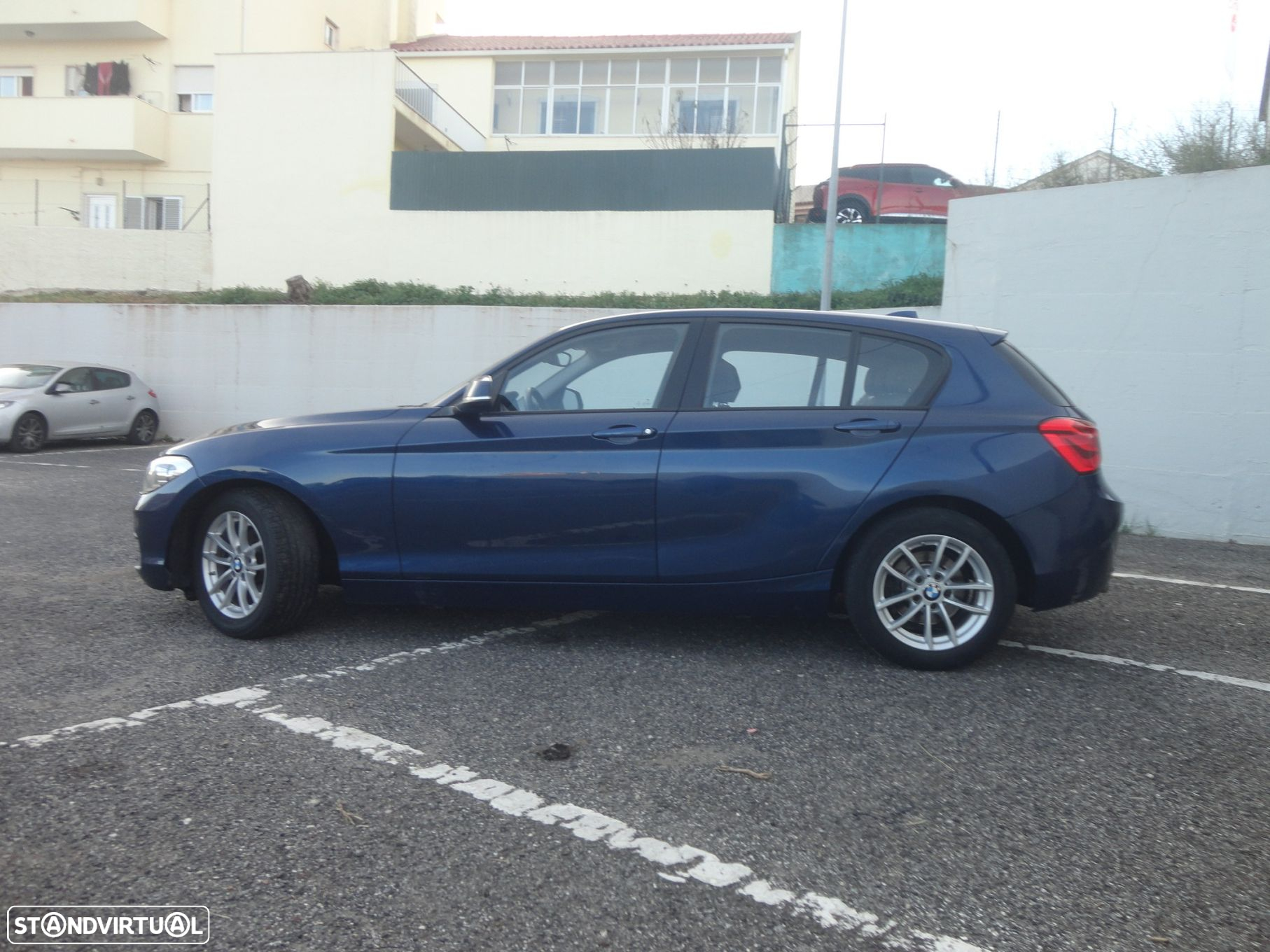 BMW 116 d Aut. Advantage - 2