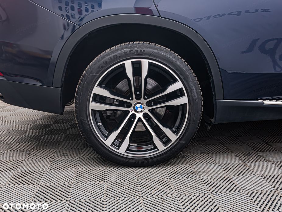 BMW X5 xDrive40d - 33