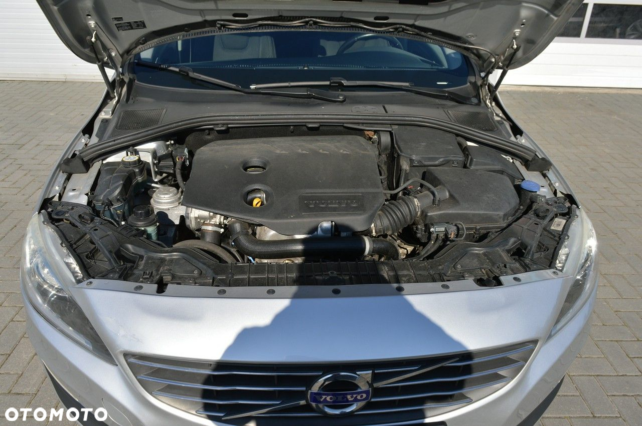 Volvo V60 D2 Kinetic - 40