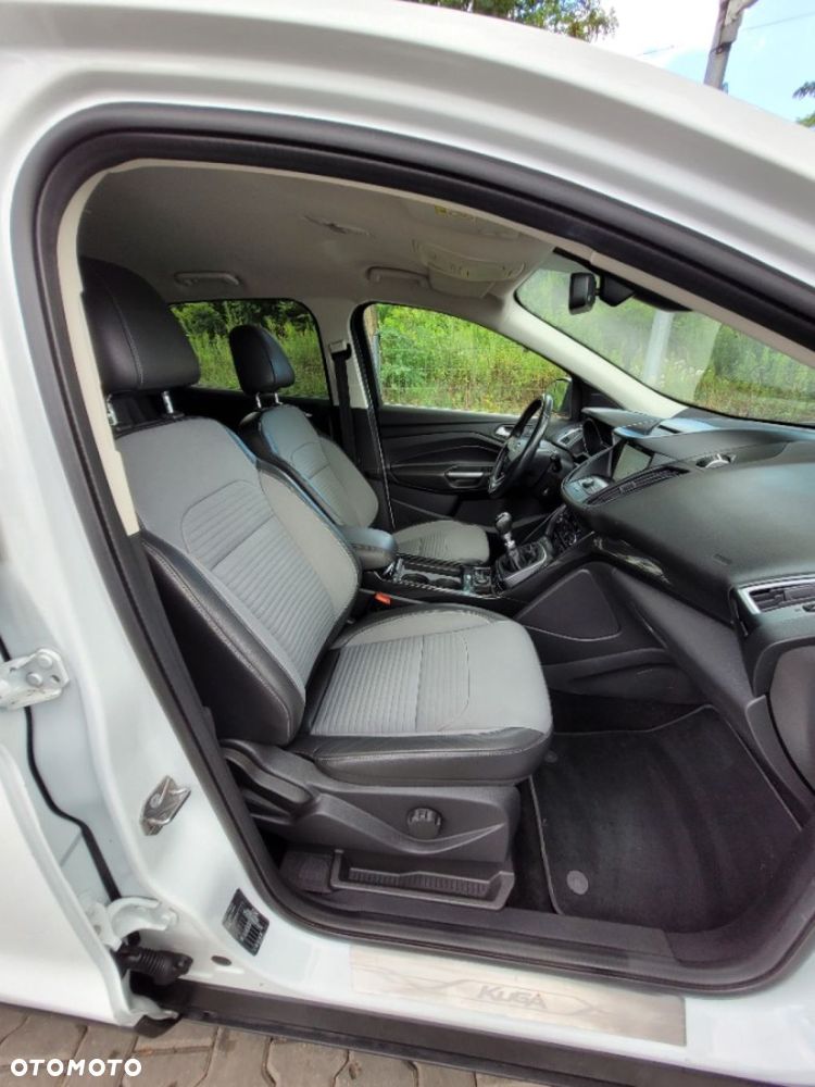 Ford Kuga 2.0 TDCi 4WD Titanium - 19