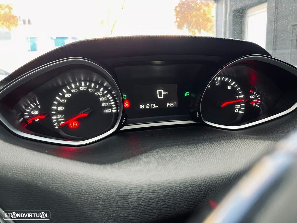 Peugeot 308 1.6 BlueHDi Style - 13