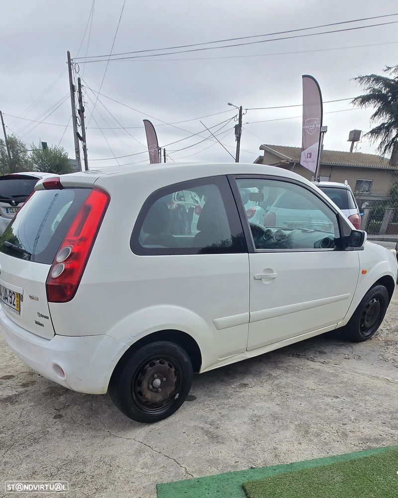Ford FIESTA VAN - 4