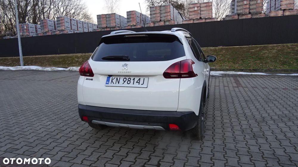 Peugeot 2008 1.2 Pure Tech GPF Allure S&S EAT6 - 7