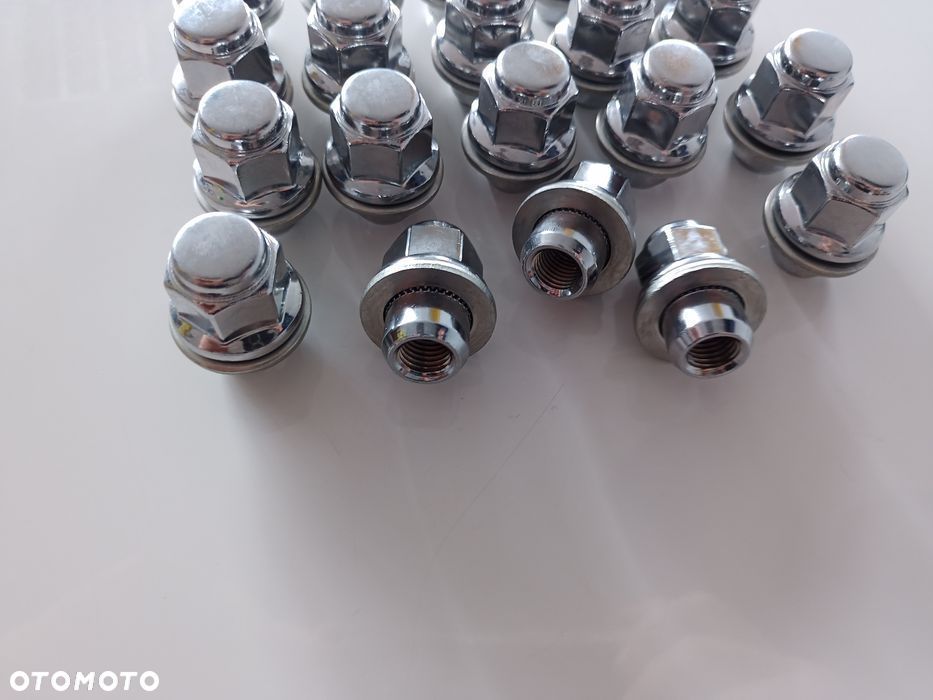 Nakrętki Kół Aluminiowych Toyota Camry Auris Corolla Rav4 Org Komplet - 3