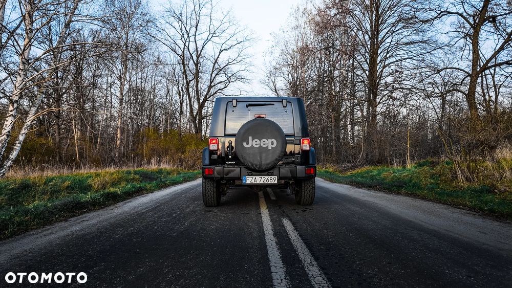 Jeep Wrangler - 5
