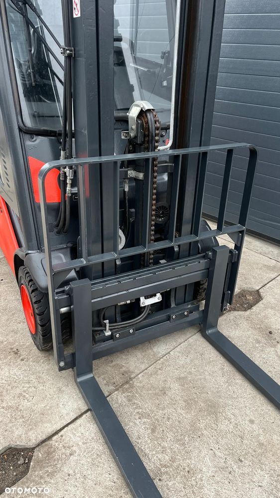 Linde H18 H16 H20 TRIPLEX Kabina pełna, Przesuw boczny zintegrowany - 18