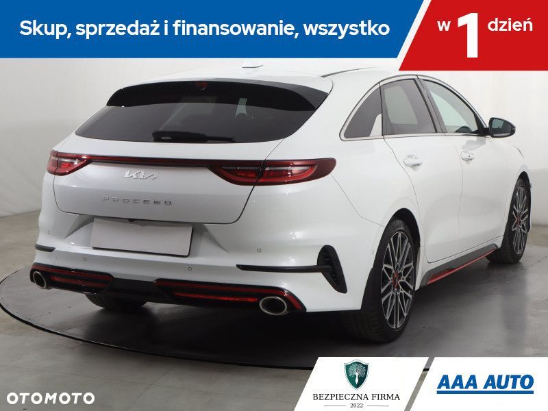Kia ProCeed - 7