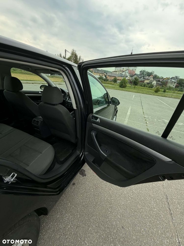 Volkswagen Golf - 9