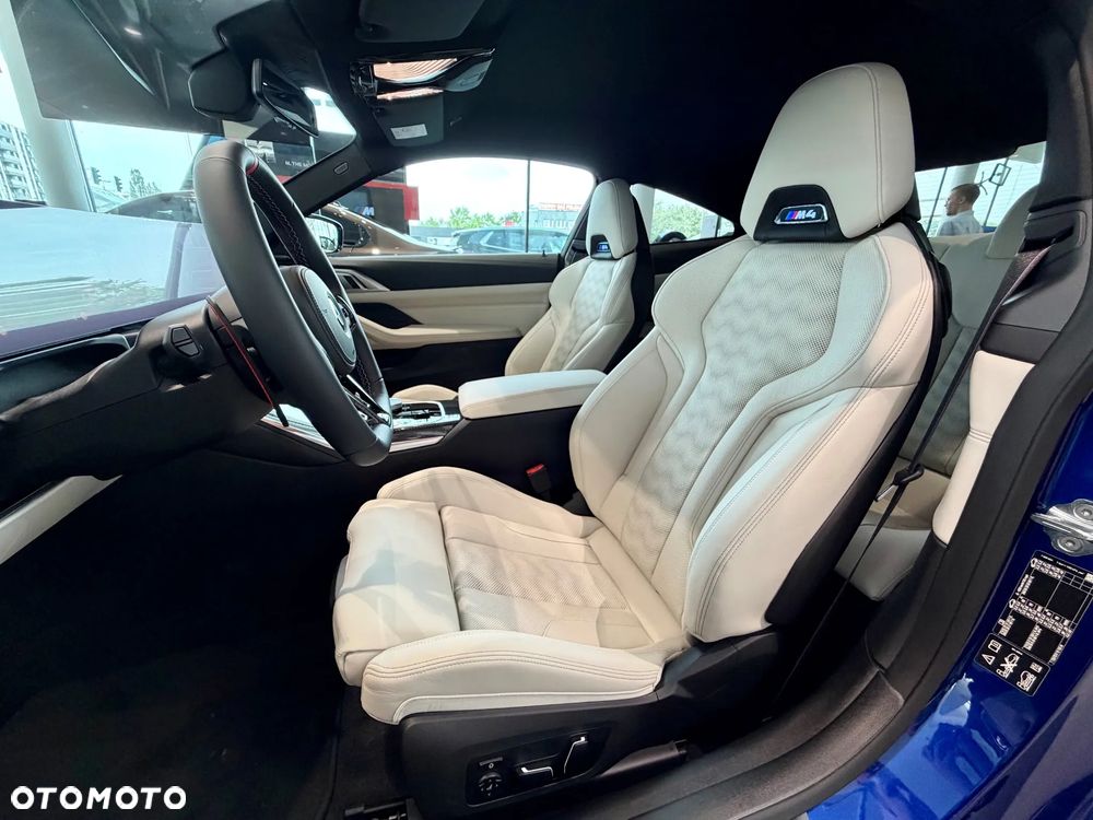 BMW M4 Competition M xDrive - 11
