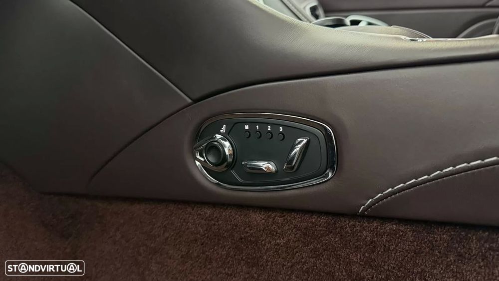 Aston Martin DB11 Coupé V8 Auto - 38