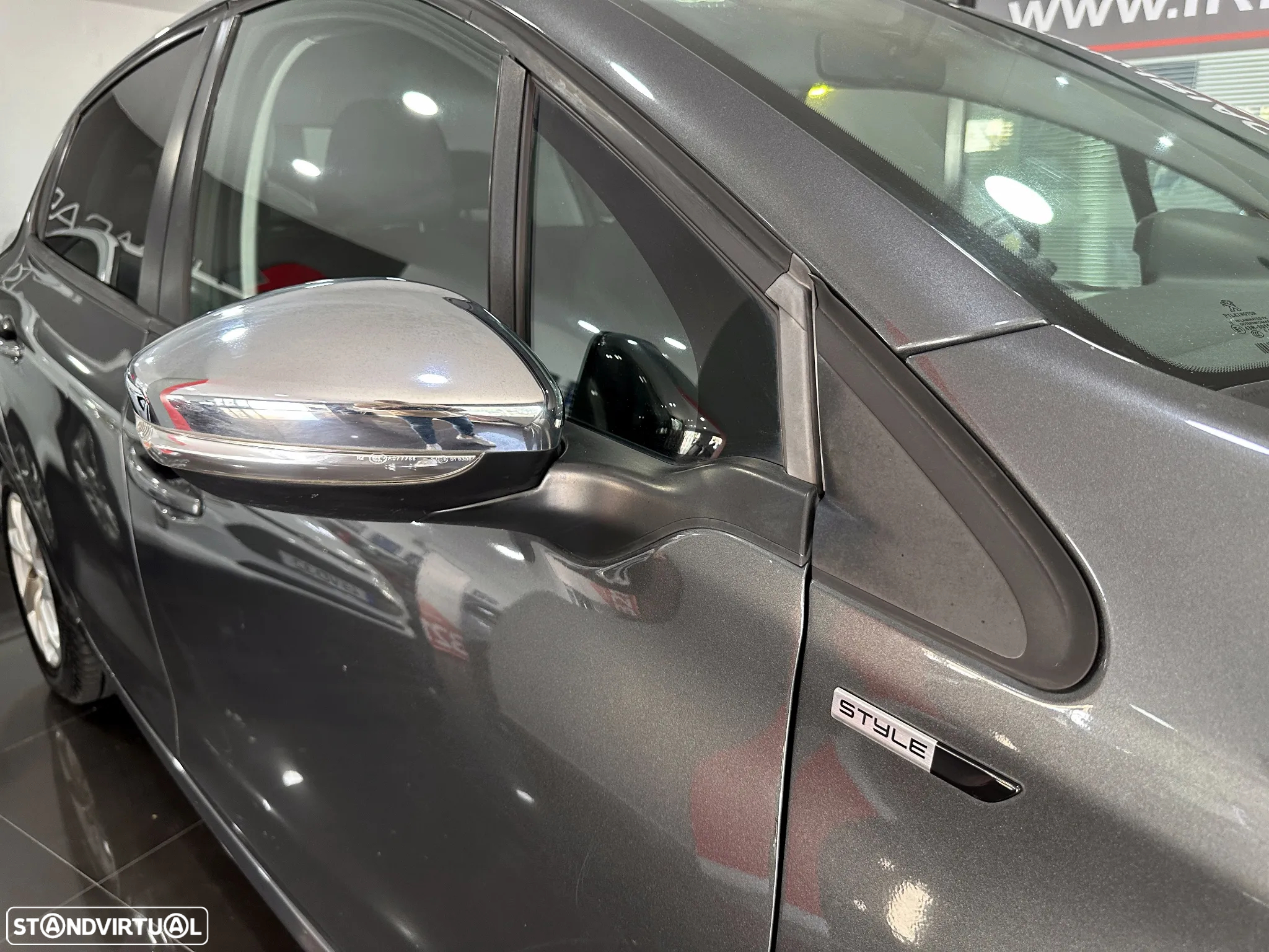 Peugeot 208 1.2 PureTech Style - 5