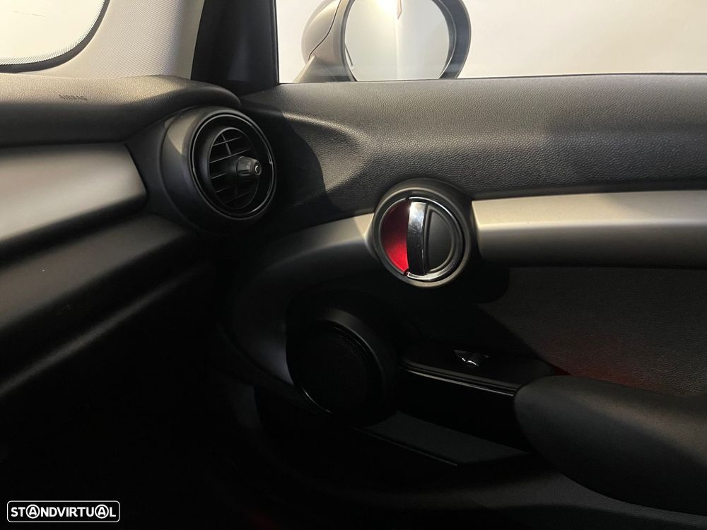 MINI 5 Portas Cooper D - 24
