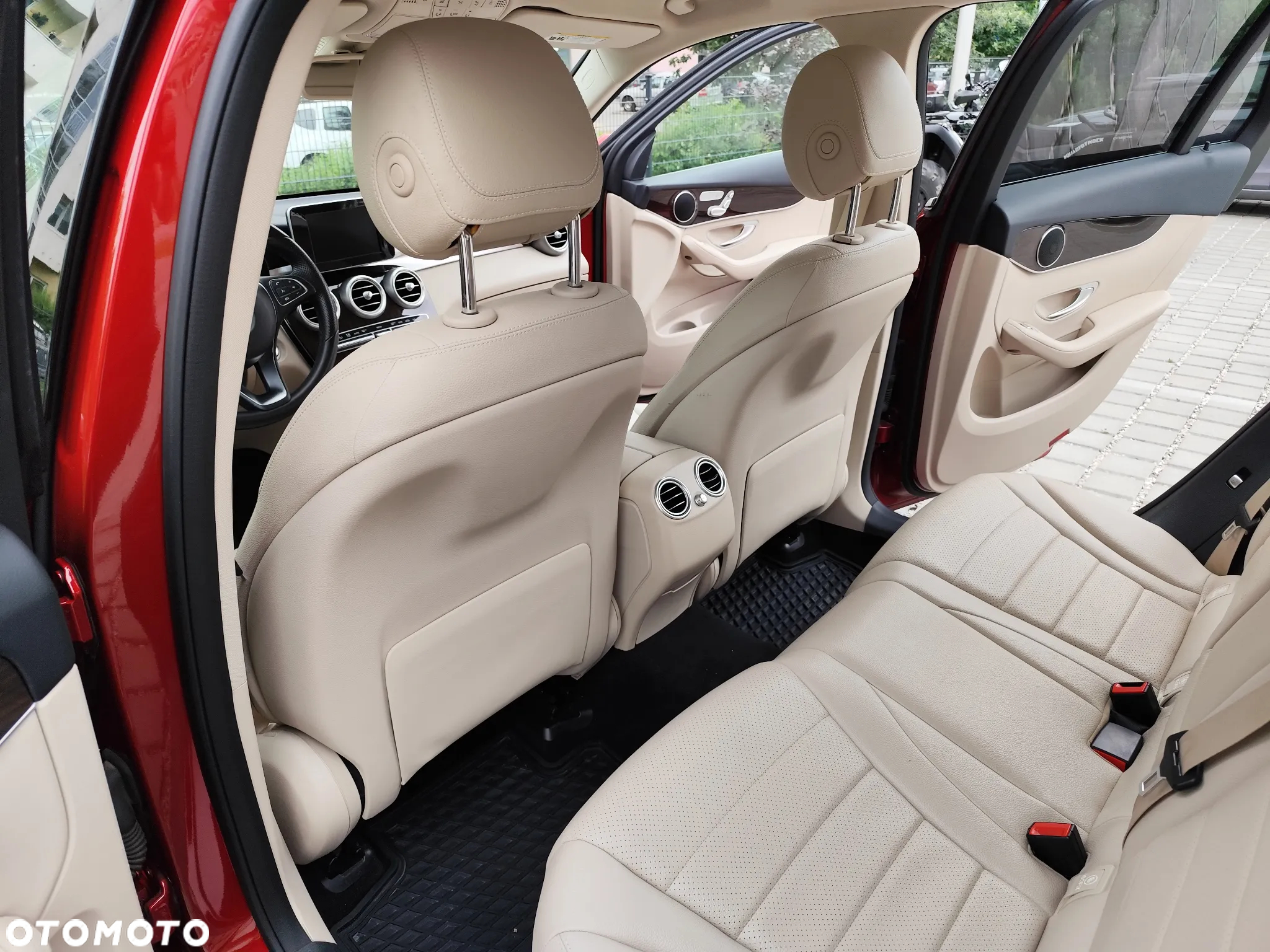 Mercedes-Benz GLC 300 4Matic 9G-TRONIC - 17