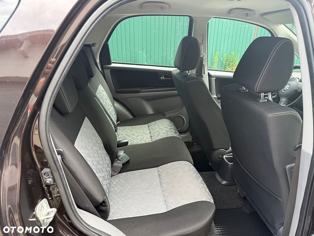 Suzuki SX4 2.0 DDiS 4x4 Style - 7