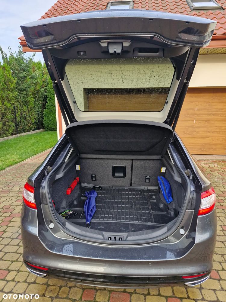 Ford Mondeo 2.0 TDCi Titanium PowerShift - 11