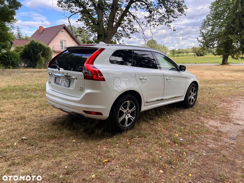 Volvo XC 60 T6 AWD Edition Pro - 4