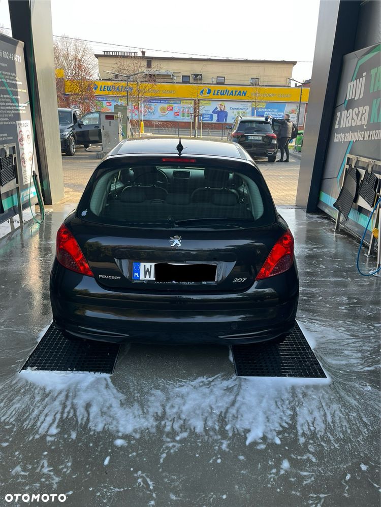 Peugeot 207 - 2