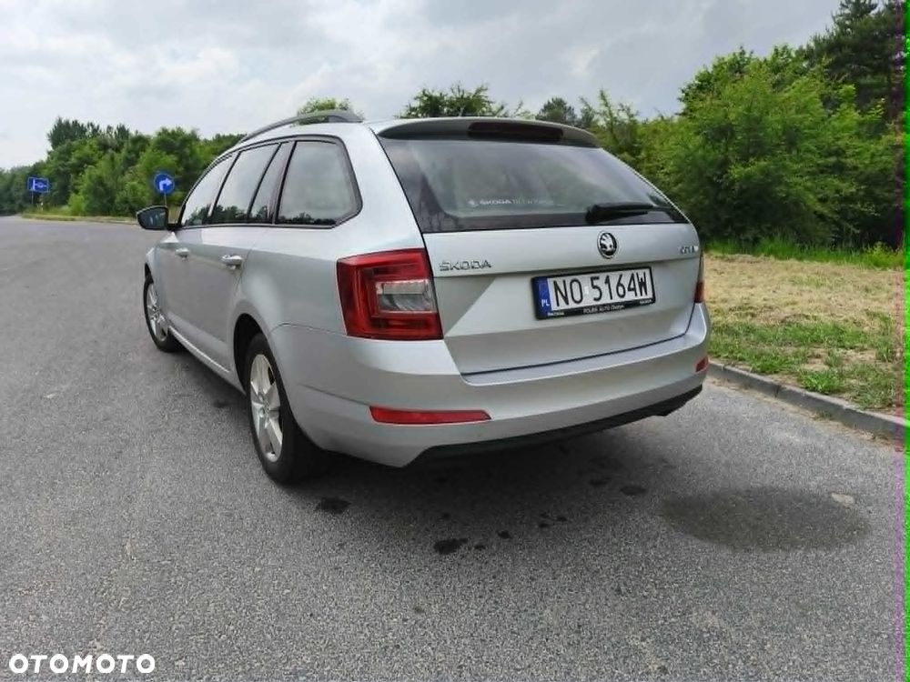 Skoda Octavia 1.6 TDI Style DSG - 14