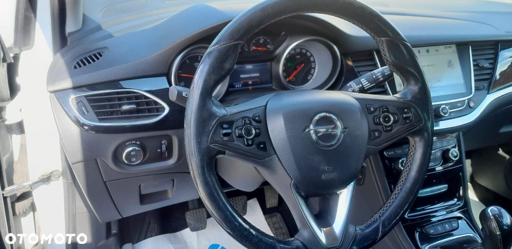 Opel Astra - 16