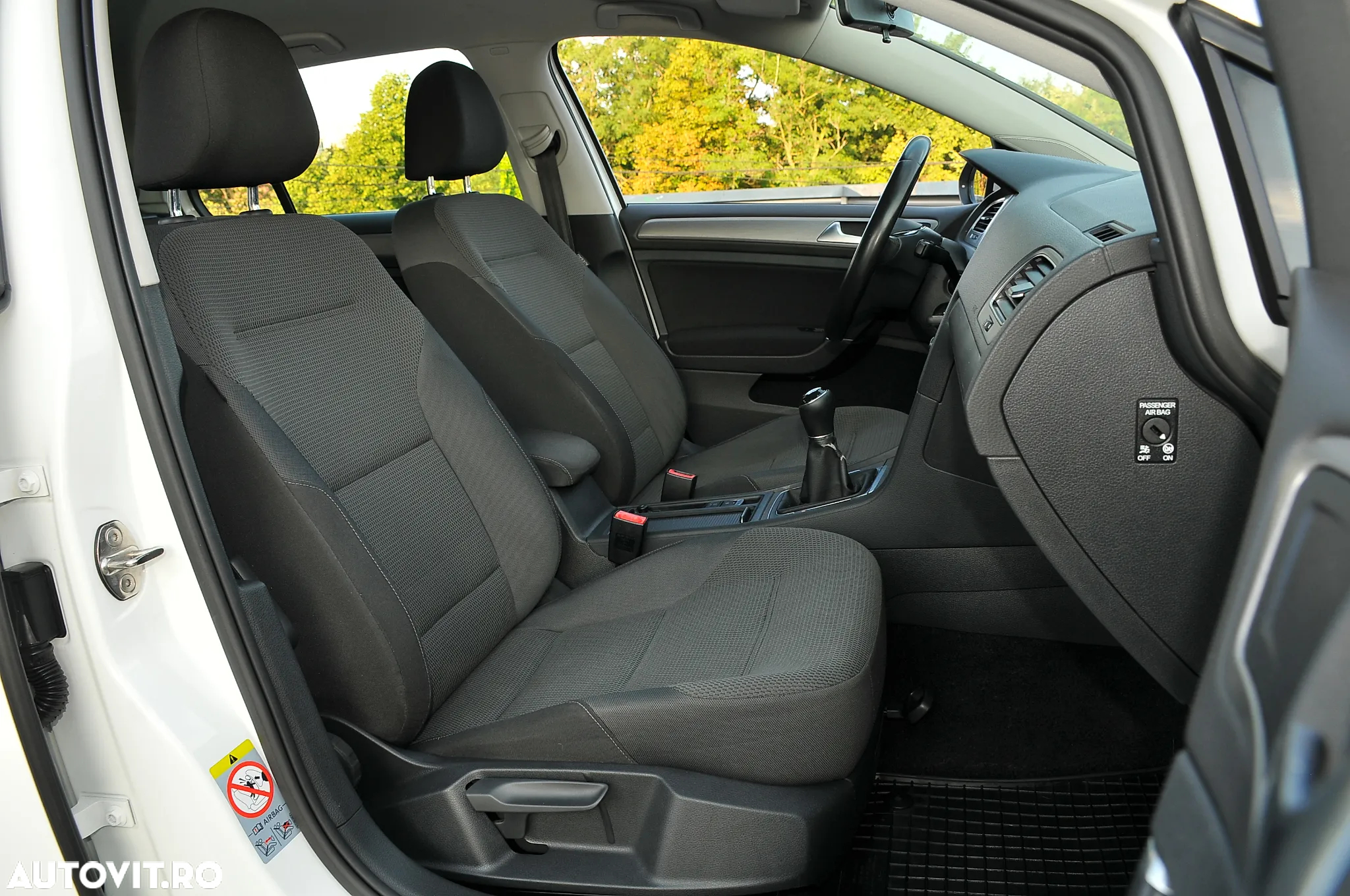 Volkswagen Golf 1.2 TSI BlueMotion Technology Comfortline - 16