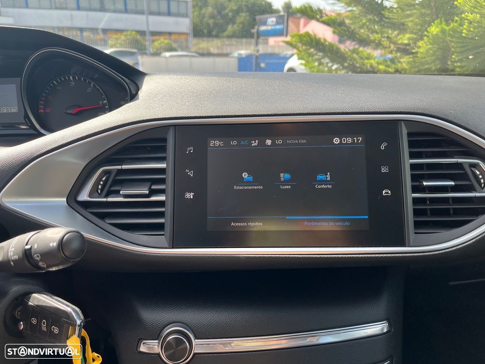 Peugeot 308 1.5 BlueHDi Business Line - 40