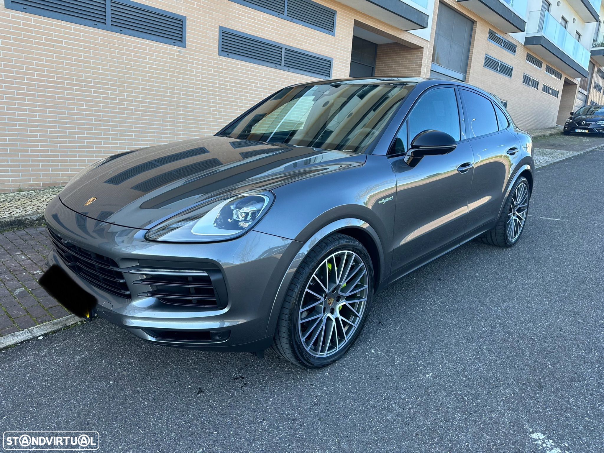 Porsche Cayenne Coupé E-Hybrid - 1