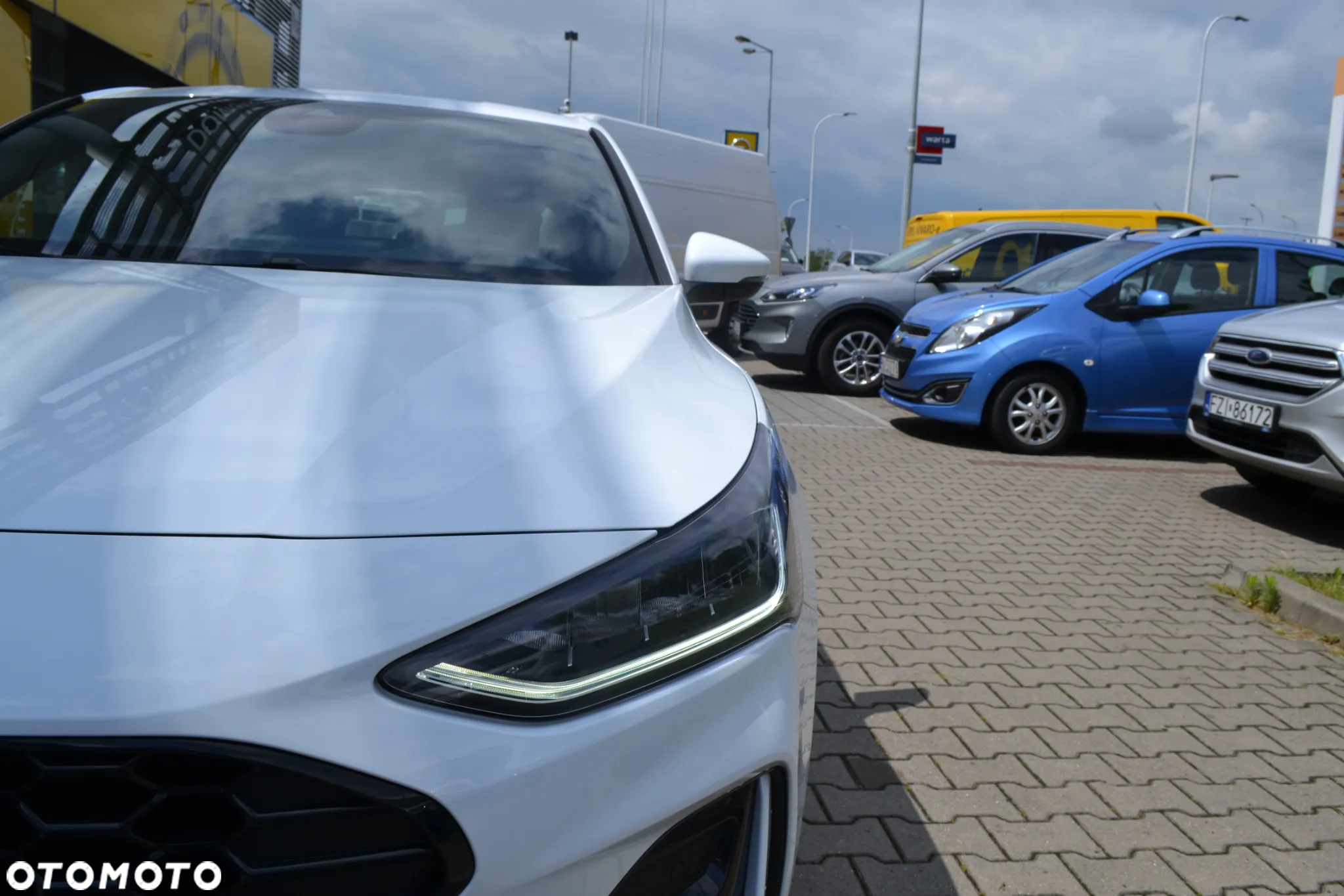Ford Focus 1.0 EcoBoost Hybrid ST-LINE - 10