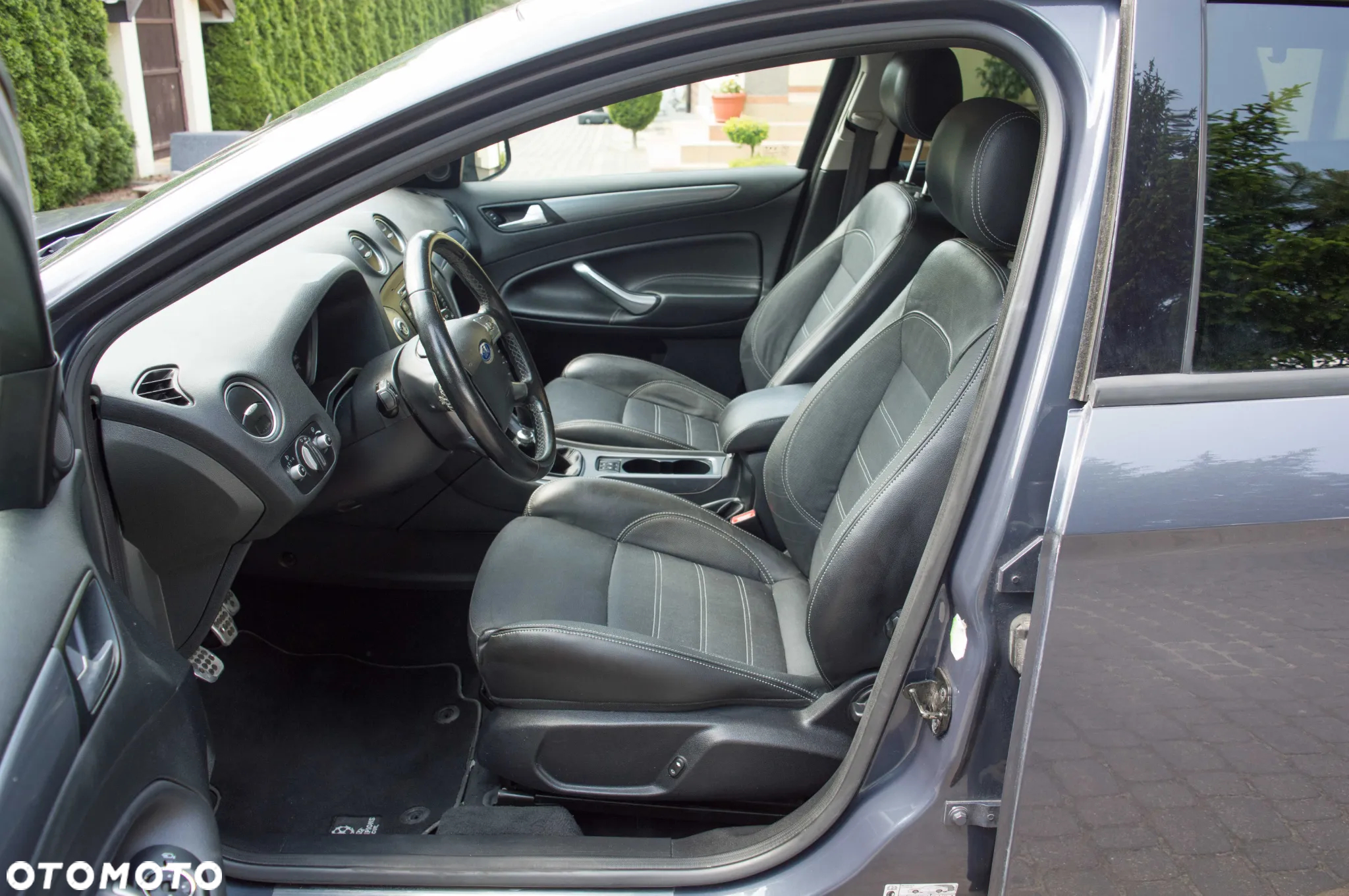 Ford Mondeo 2.0 TDCI Champions Edition - 12