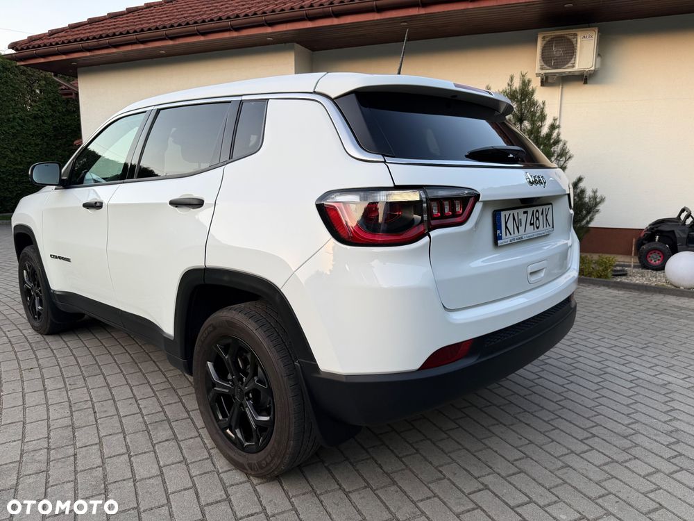 Jeep Compass - 10
