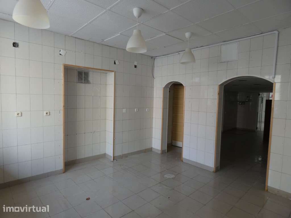 Espaço Comercial à Venda | 70m² | Saída de Fumos | Excelente Locali... - Grande imagem: 5/21