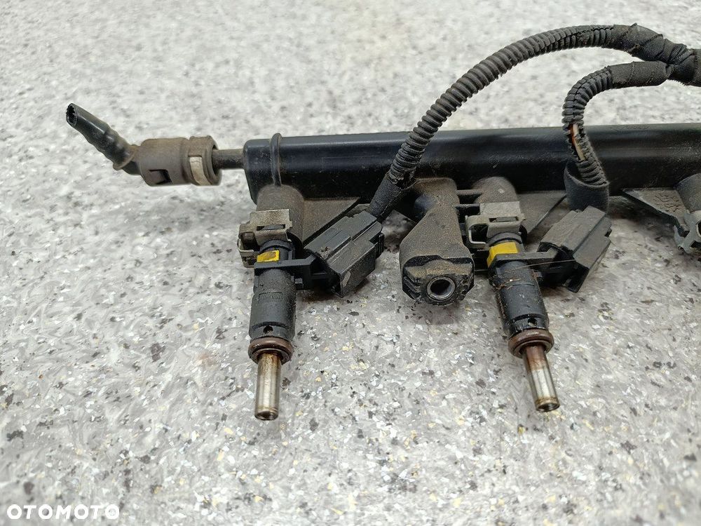 LISTWA WTRYSKOWA BENZYNA PEUGEOT 207 V757564580 1.4 VTI - 3