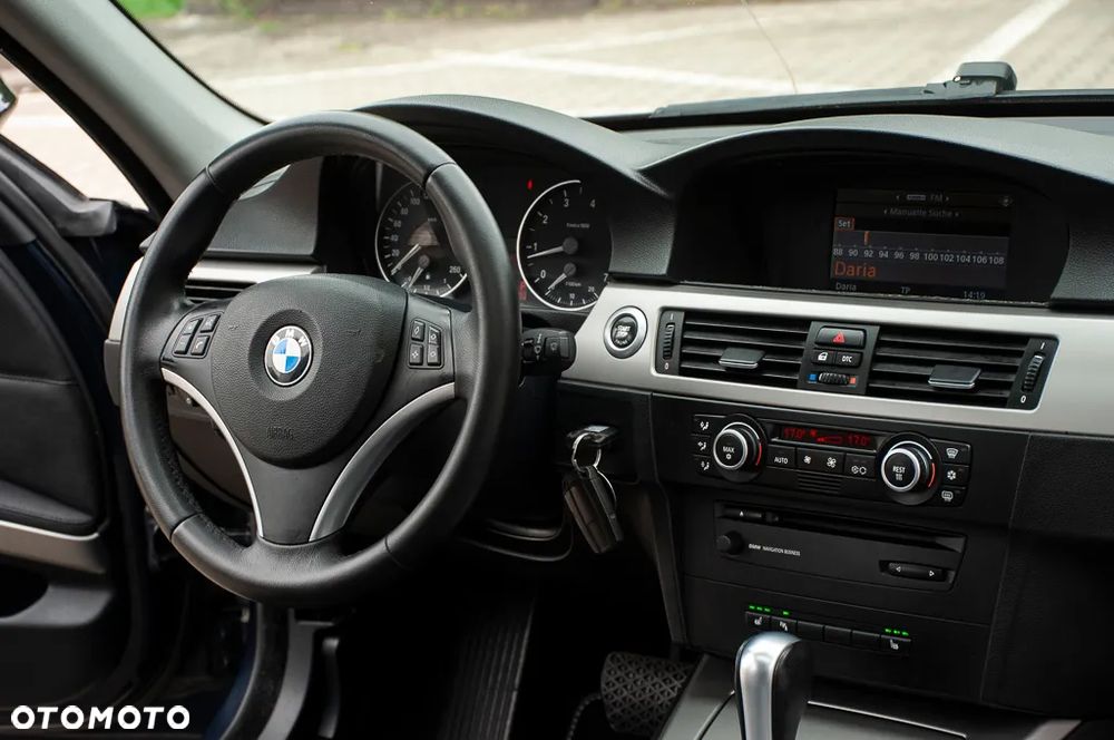 BMW Seria 3 - 25