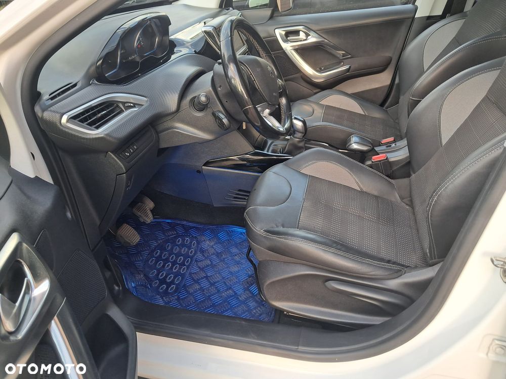 Peugeot 2008 PureTech 110 Stop&Start Allure - 13