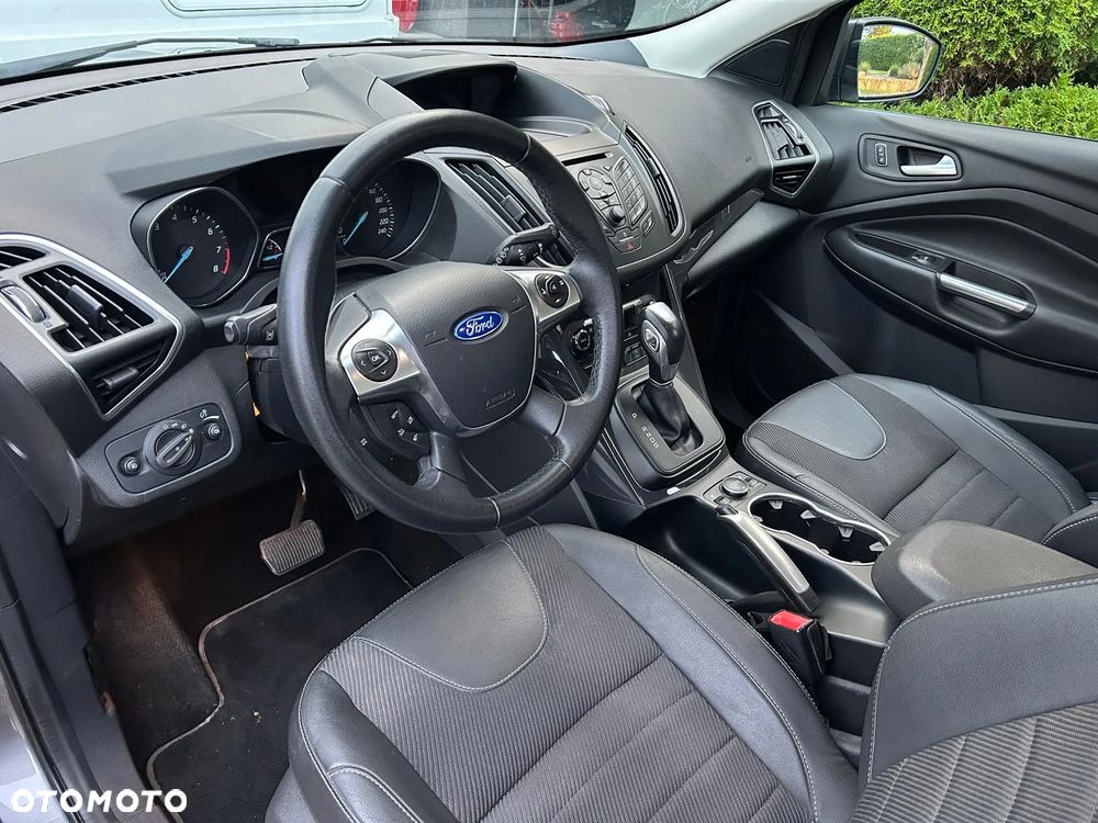 Ford Kuga 1.6 EcoBoost 4WD Titanium - 19