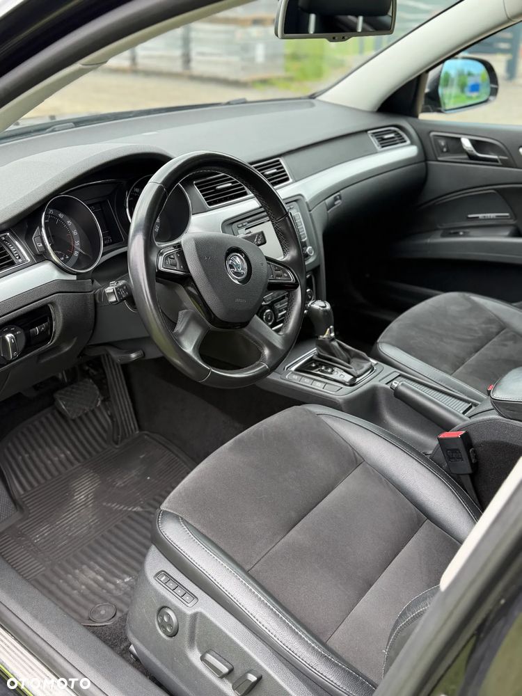 Skoda Superb 2.0 TDI Elegance DSG - 8