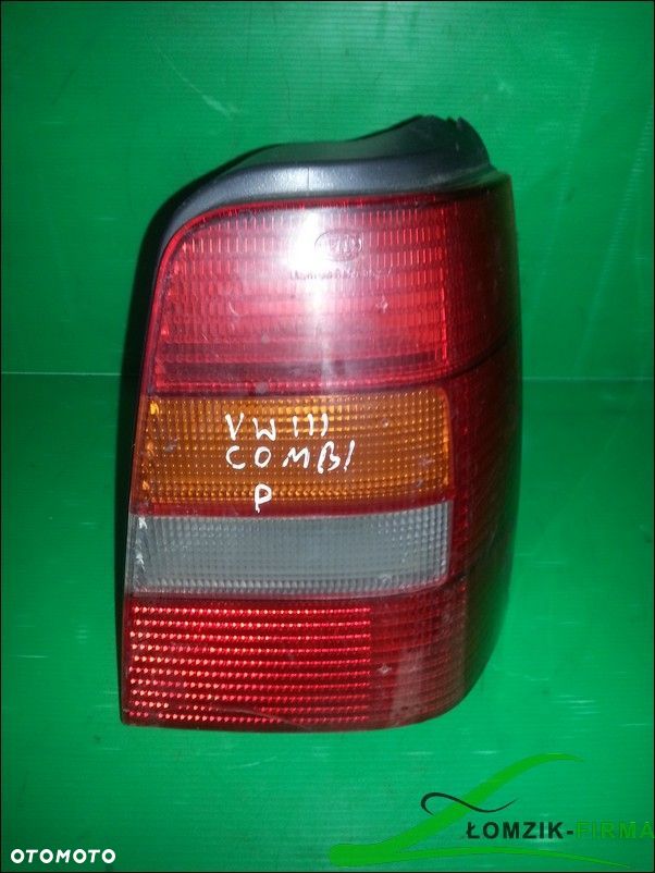 LAMPA PRAWA TYLNA VOLKSWAGEN GOLF III KOMBI 1.4 - 1
