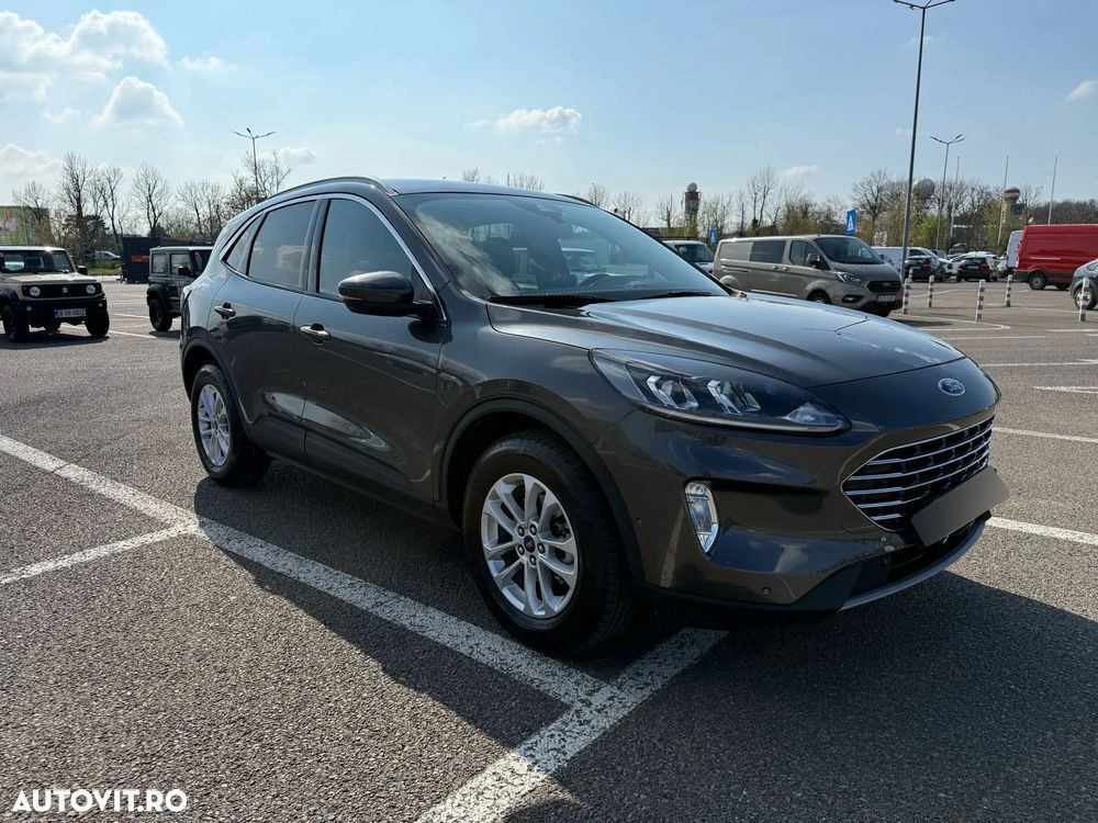 Ford Kuga - 2