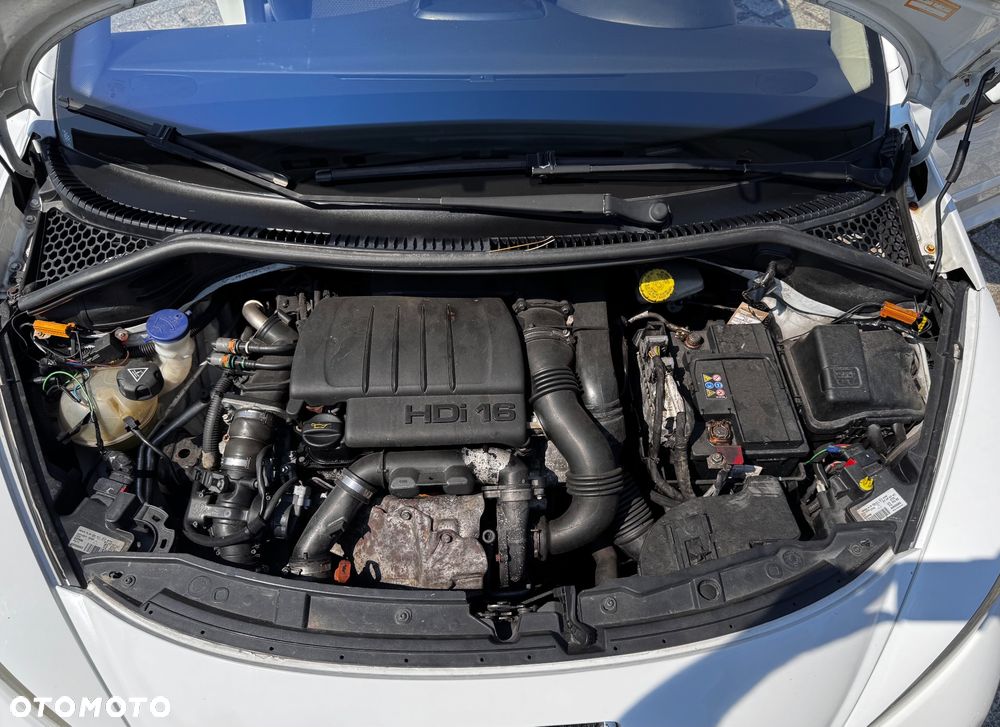 Peugeot 207 1.6 HDi 16V Sporty - 23